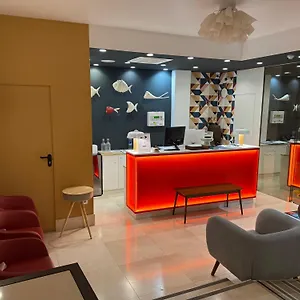 https://apartamentos-poniente-playa.ibizaislandhotels.net